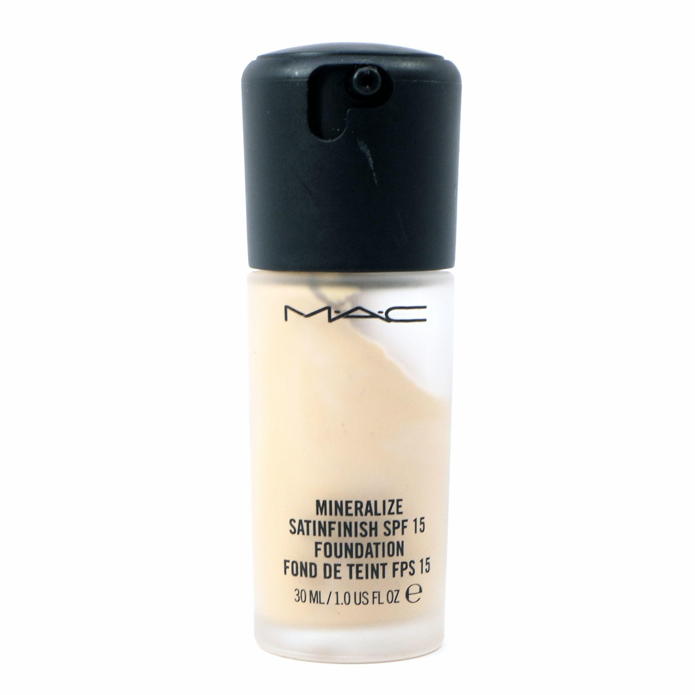 MAC Mineralize Satinfinish SPF15 Foundation NC25 #0