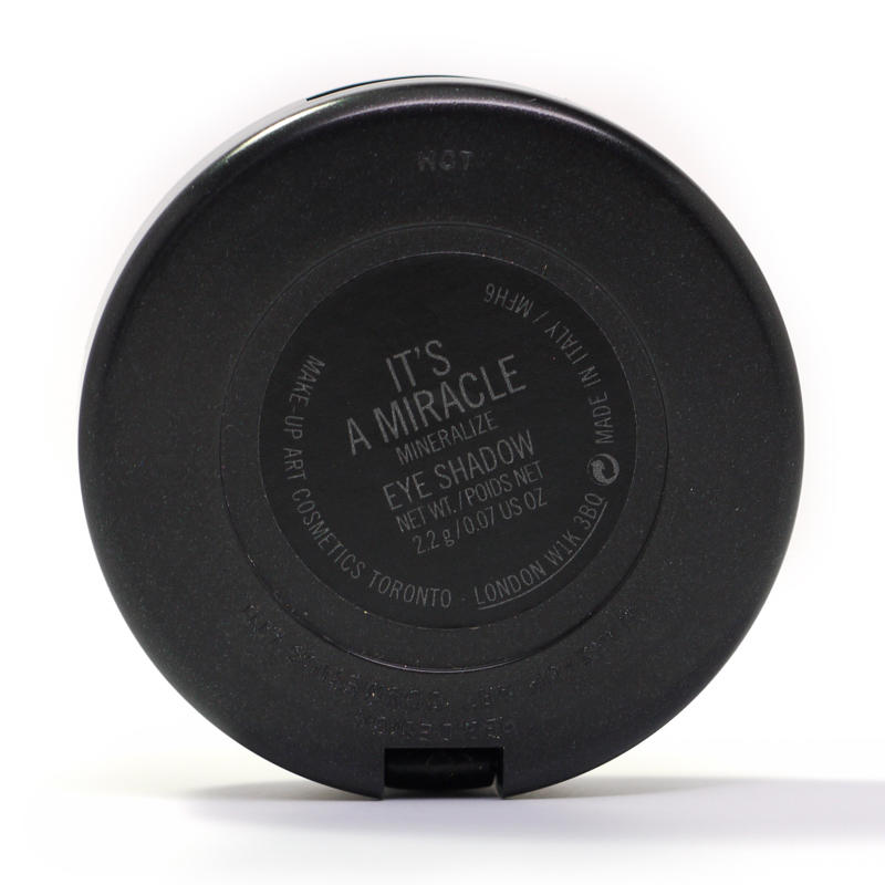 MAC Mineralize Eyeshadow It's A Miracle #3