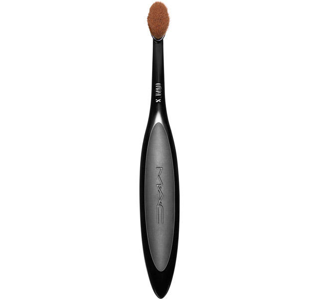 MAC Eyeshadow Brush Oval 3