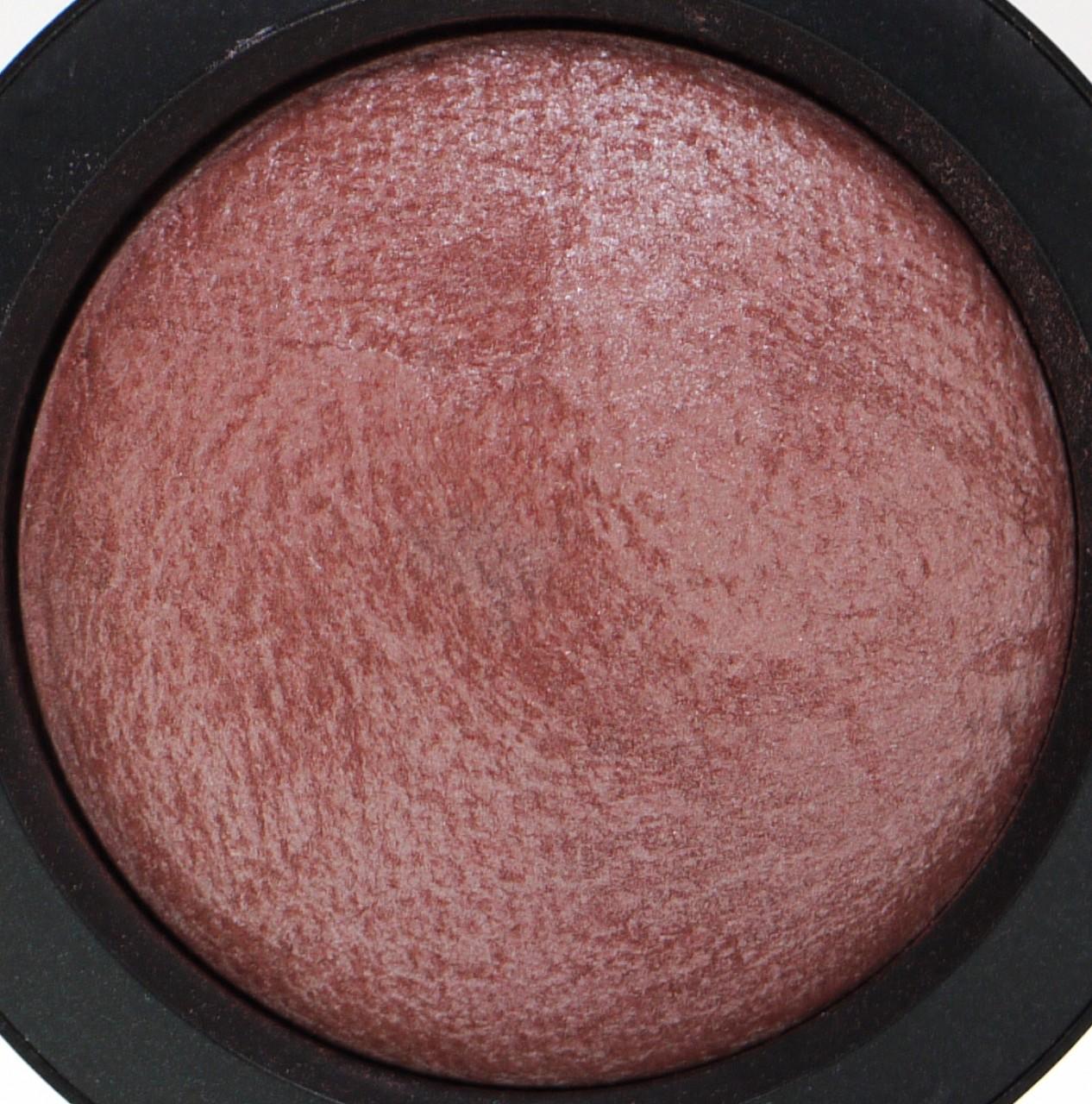 MAC Mineralize Eyeshadow Aristocrat #2