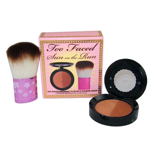 Too Faced Sun On The Run Bronzing Powder and Flatbuki Brush Sun Bunny
