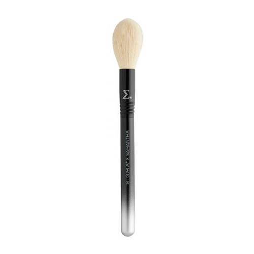 Sigma Beauty X Samantha Ravndahl Tapered Contour Brush