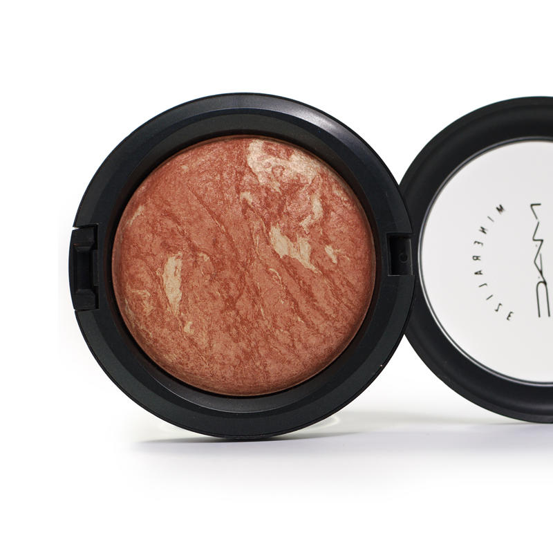 MAC Mineralize Skinfinish Warmed #1