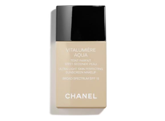 Chanel Vitalumiere Aqua Perfecting Makeup Beige 21