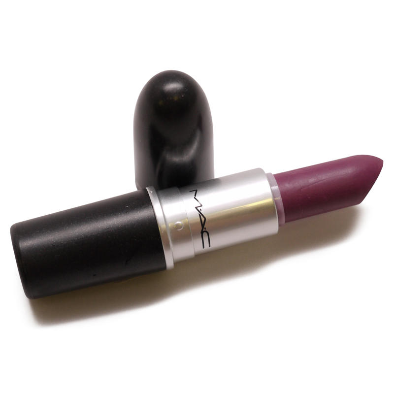 MAC Lipstick Bust Out! #0