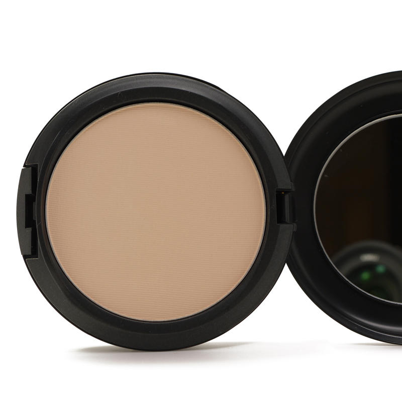 MAC Studio Fix Powder Plus Foundation N4 #1