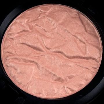 MAC Special Reserve Highlight Powder #1