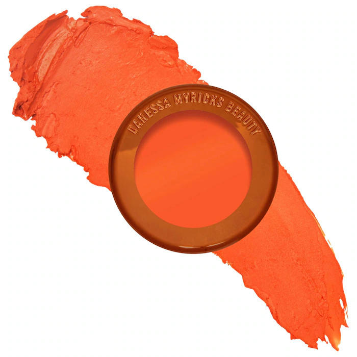 Danessa Myricks Beauty Yummy Skin Blurring Balm Powder Bellini