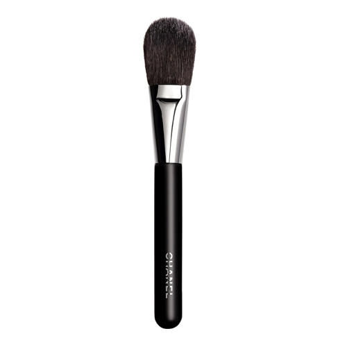 Chanel Blush Brush 4