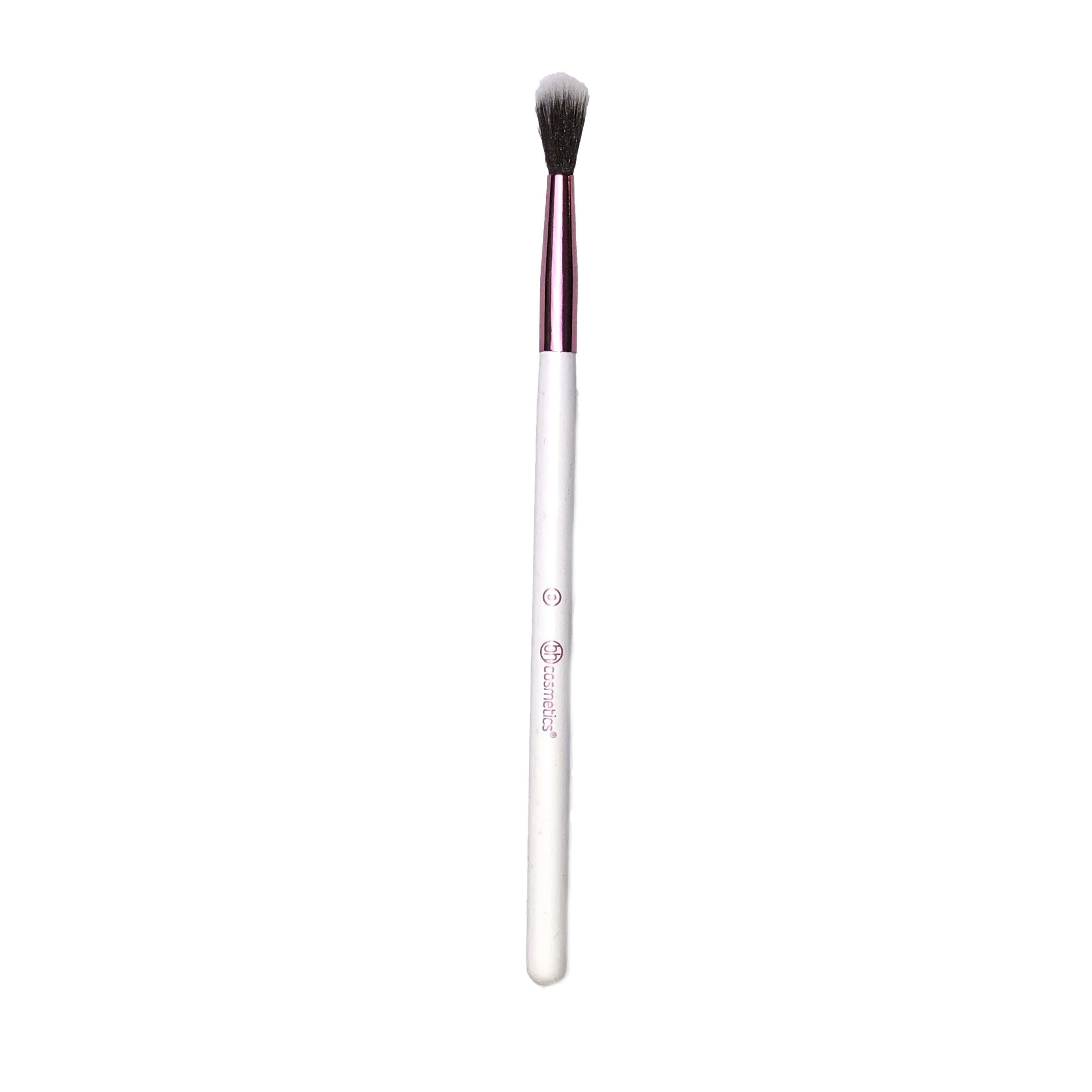 BH Cosmetics Diffusing Eye Crease Brush White