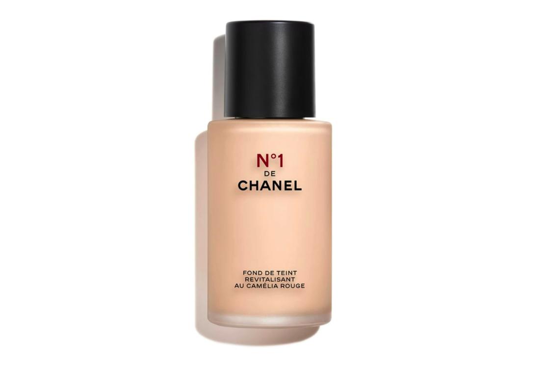 CHANEL N°1 de Chanel Revitalizing Foundation BR12