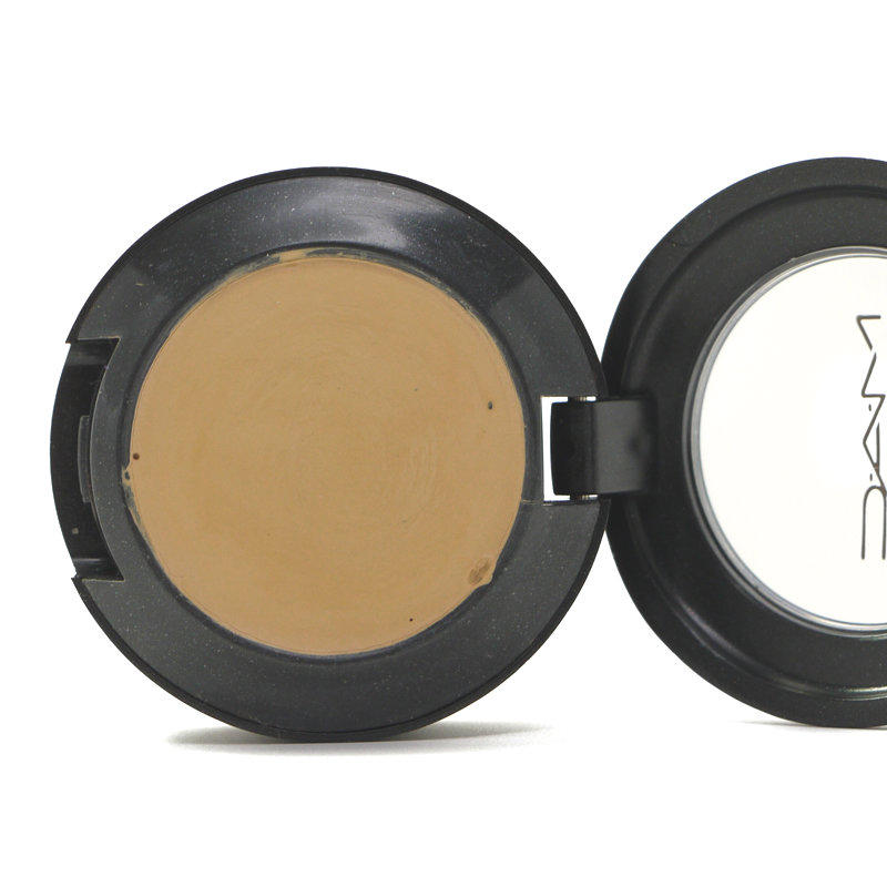 MAC Studio Finish Concealer NC30 #1