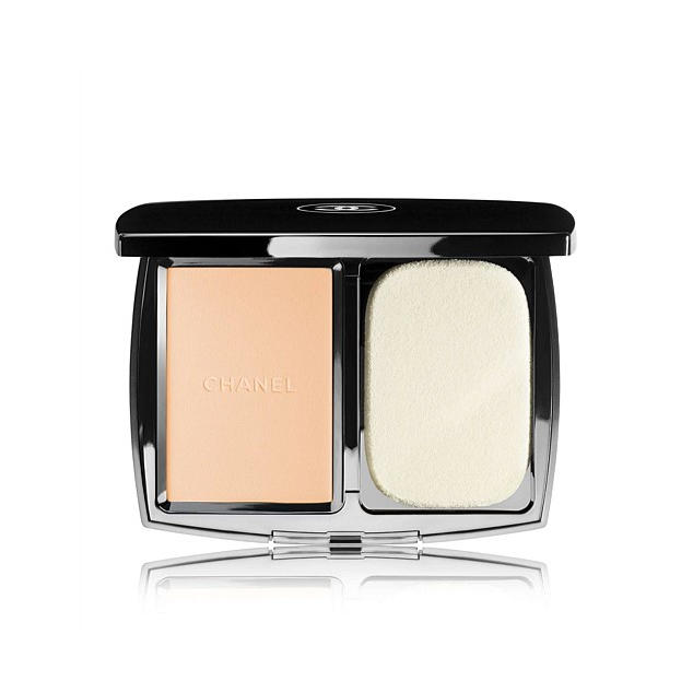 Chanel Vitalumiere Compact Douceur Beige 10