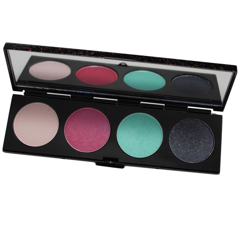 MAC Eye Palette Hello Kitty Collection Too Dolly #1