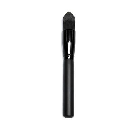 Morphe Pointed Foundation/Buffer Brush MB12