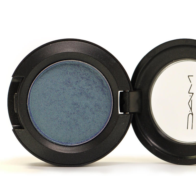 MAC Eyeshadow Tilt #1