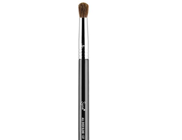 Sigma All Over Blend Brush Chrome E37 #0
