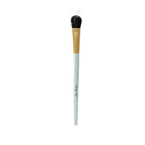 Too Faced Mr. Right Large Shader Brush 