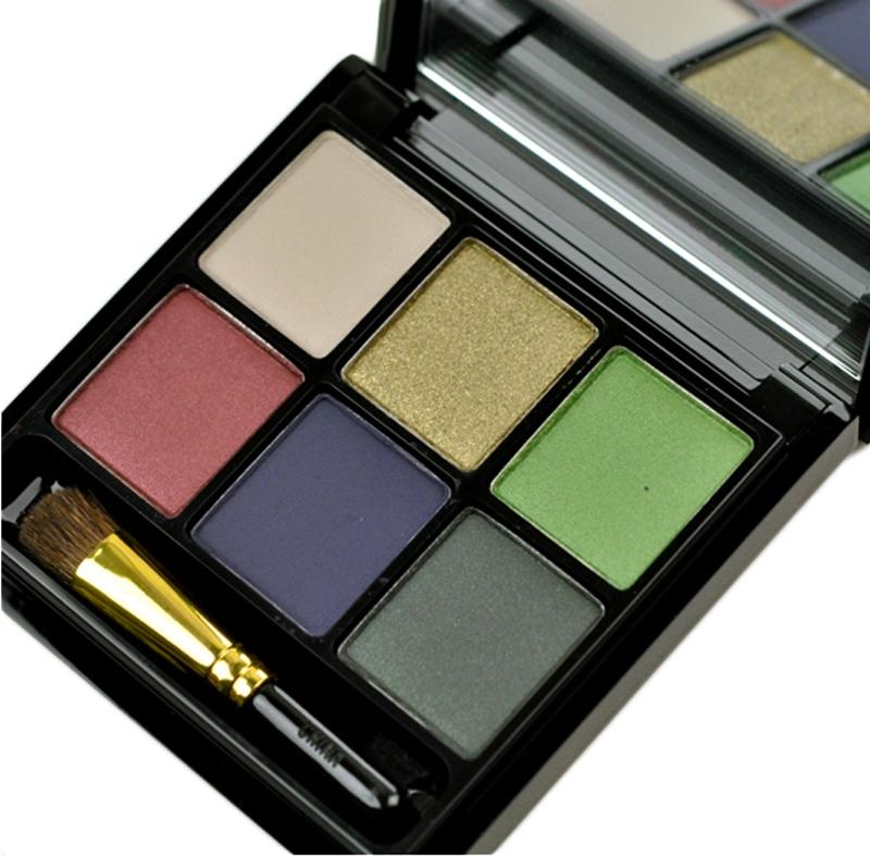 MAC Eyeshadow Palette Tartan Tale Collection Twists of Tartan #1