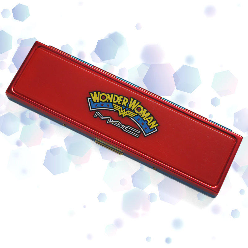 MAC Eyeshadow X4 Palette Wonder Woman Collection Defiance #1