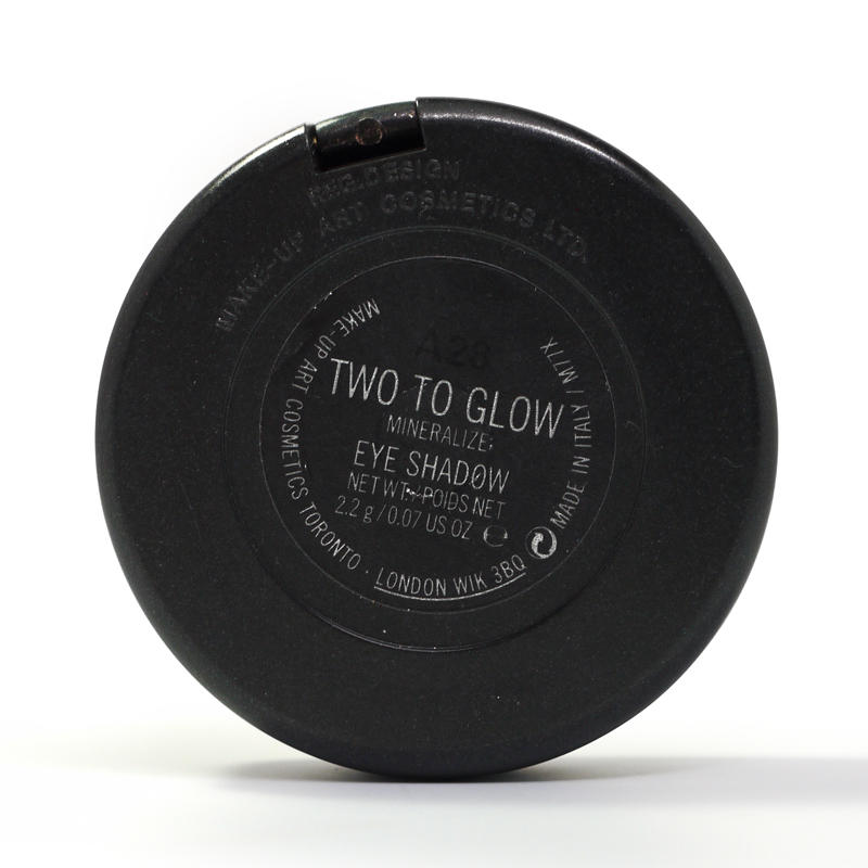 MAC Mineralize Eyeshadow Two To Glow #3