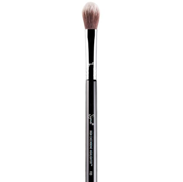 Sigma High Cheekbone Highlighter Brush F03 #0