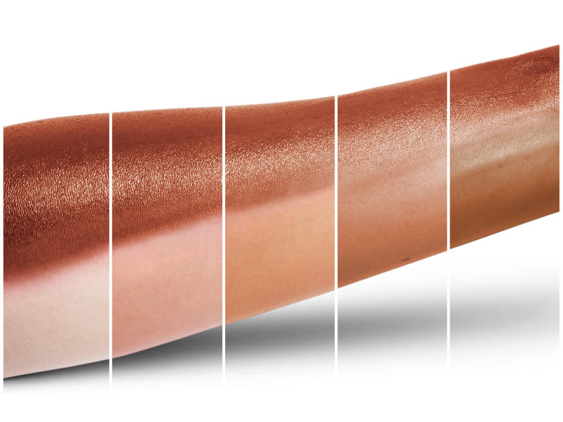 MAC Lipstick Role Play Raquel Welch Collection #4