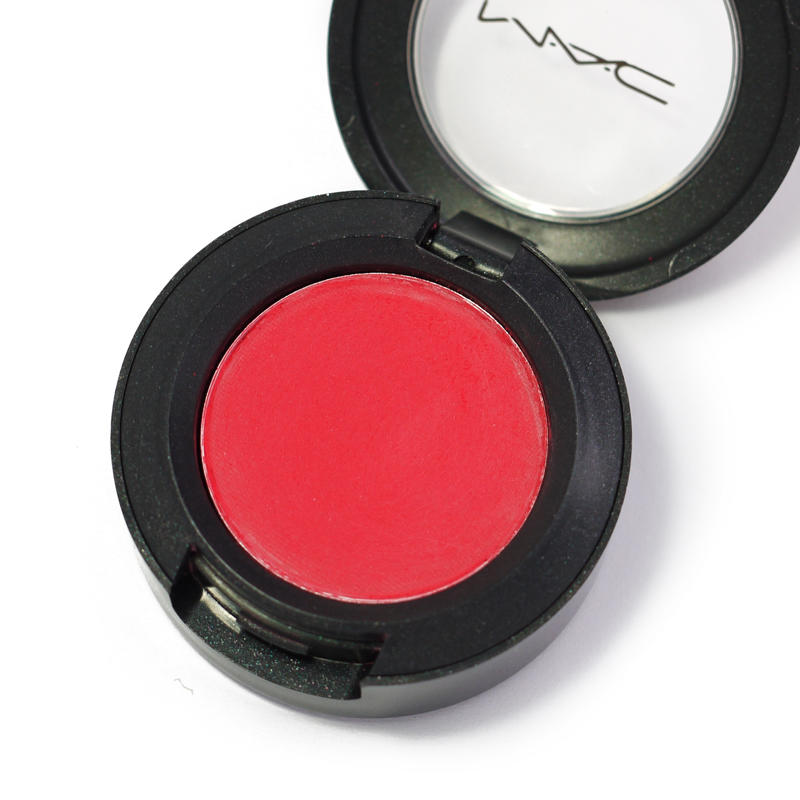 MAC Eyeshadow Passionate #1