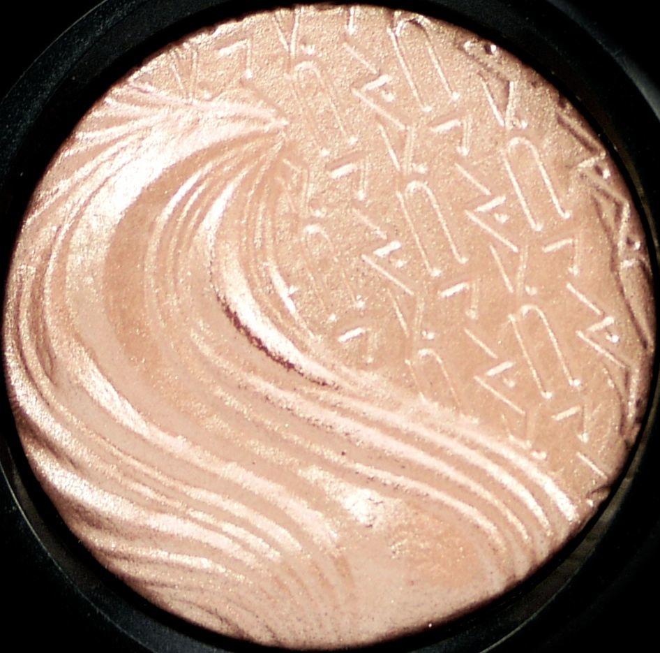 MAC Extra Dimension Skinfinish Superb #1
