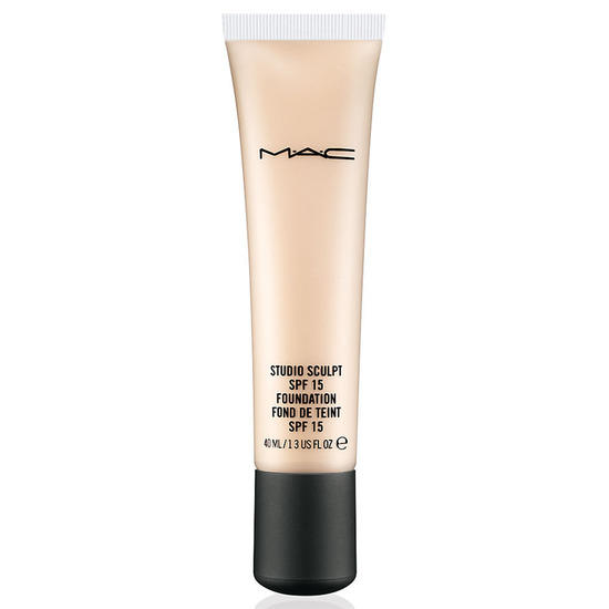 MAC Studio Sculpt Foundation NC25