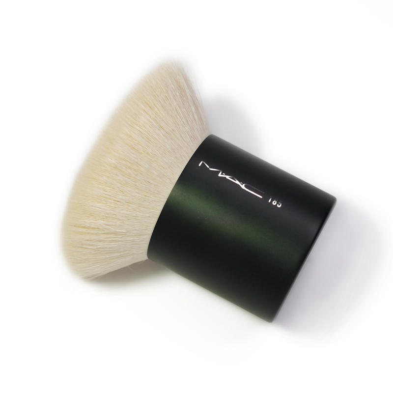 MAC Buffer Brush 185 #1