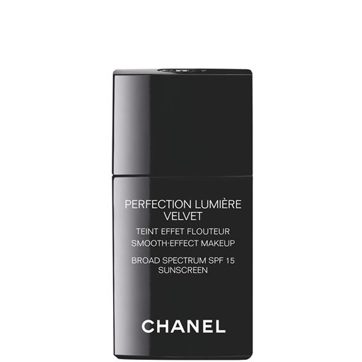 Chanel Perfection Lumiere Velvet Smooth Effect Makeup Beige 50