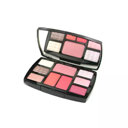 Chanel Travel Makeup Palette Fly High | Glambot.com - Best deals