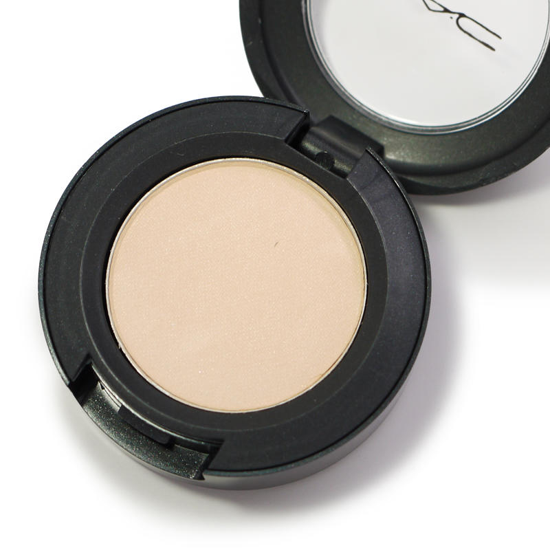 MAC Eyeshadow Daisychain #1