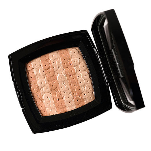 Chanel Lumiere d’Artifices Beiges Illuminating Powder With Shimmer