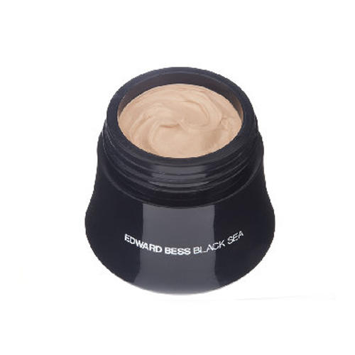 Edward Bess Black Sea Complexion Correcting Mousse 02 Light