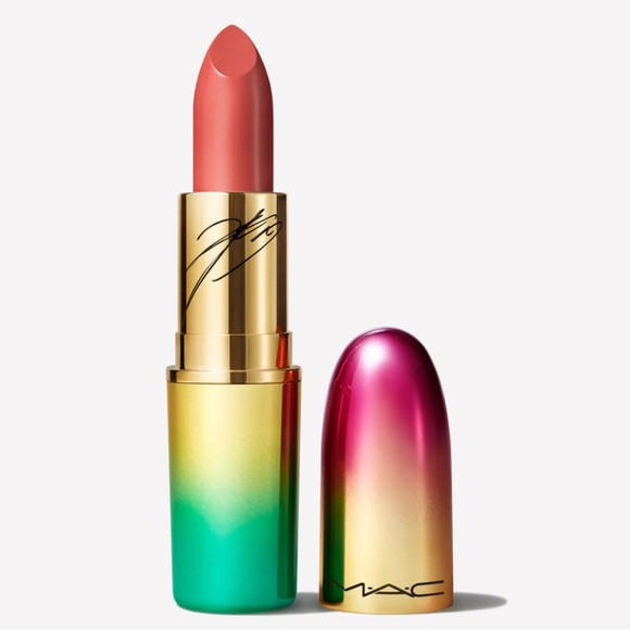 MAC Lipstick @KalenAnzai