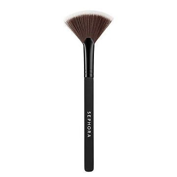 Sephora Ready To Roll Fan Brush