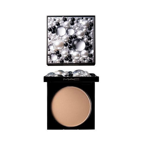 MAC Sheer Mystery Powder Lighthearted