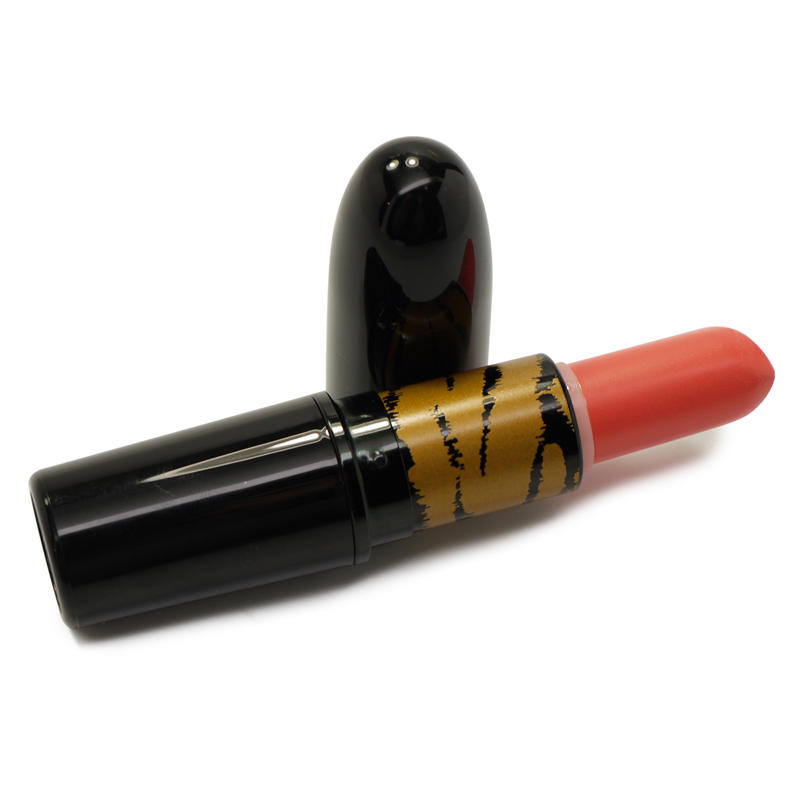 MAC Lipstick Razzledazzler Raquel Welch Collection #0