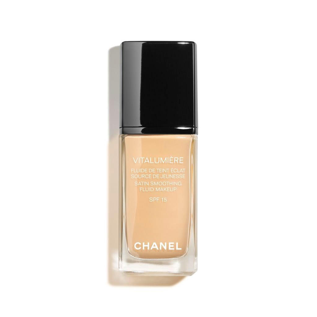 Chanel Vitalumiere Satin Smoothing Fluid Makeup SPF15 Petale 25