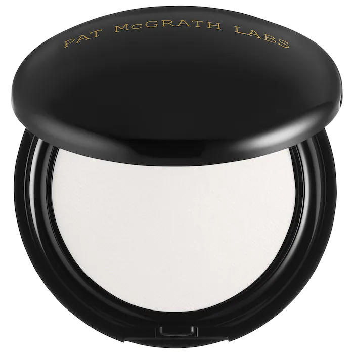 Pat McGrath Labs Sublime Perfection Blurring Under-Eye Powder Light