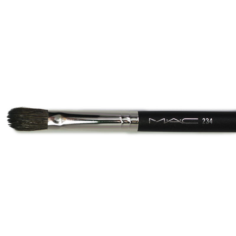 MAC Eye Brush 234 #1