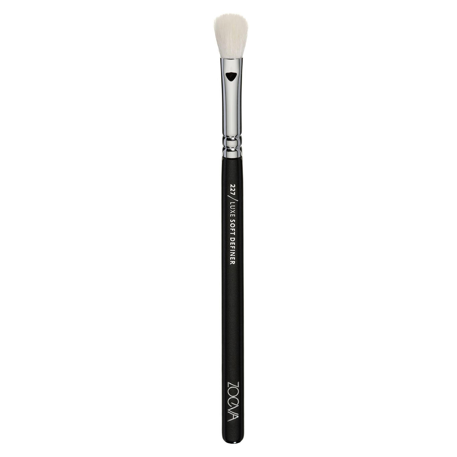 Zoeva Luxe Soft Definer Brush 227