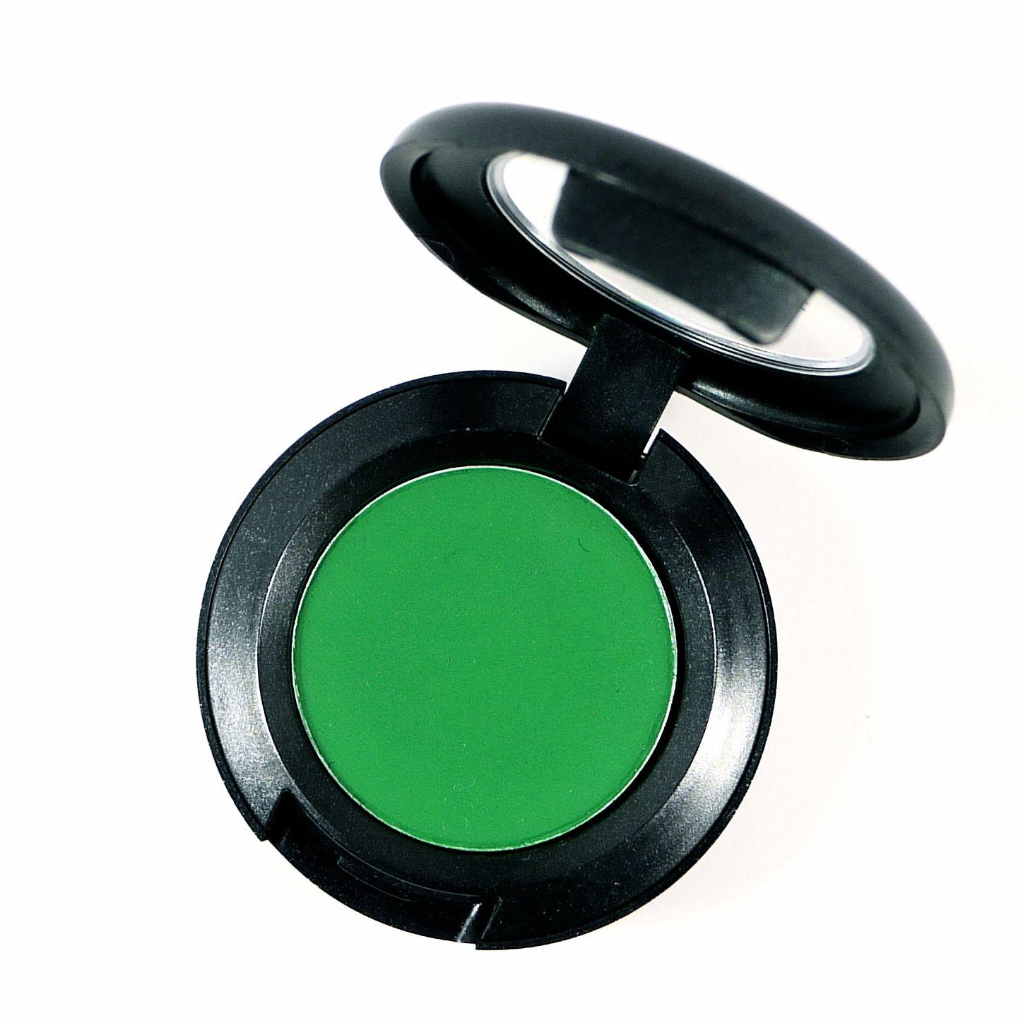 MAC Eyeshadow Sassy Grass #1