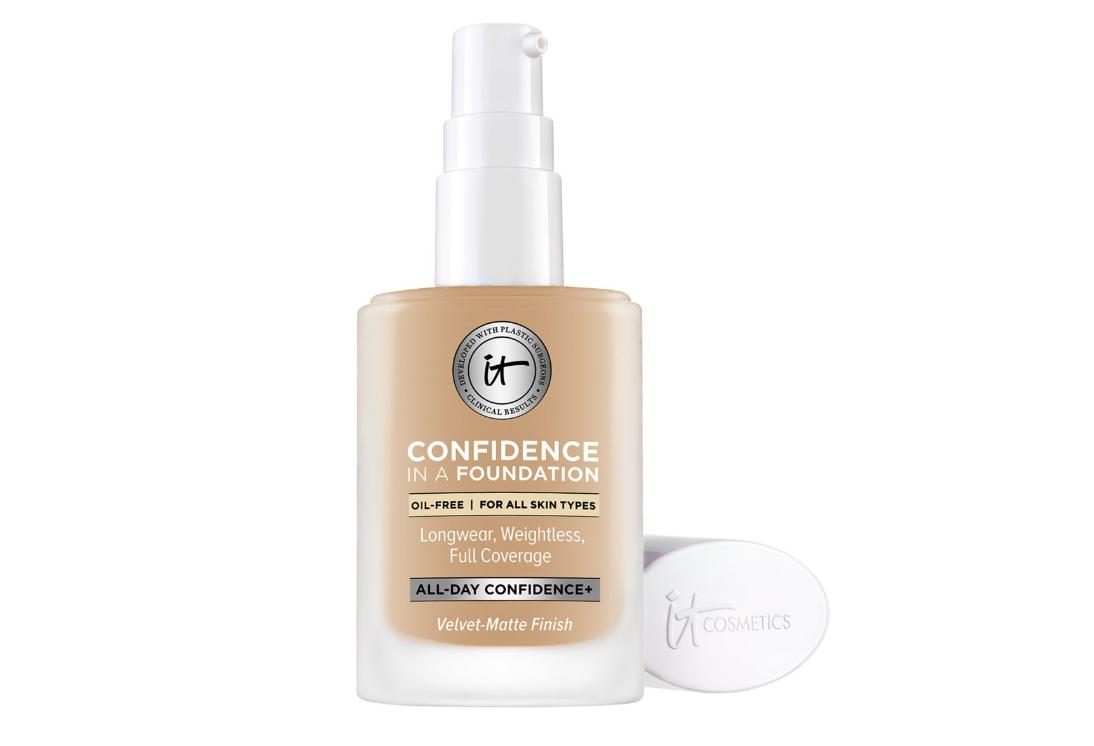 IT Cosmetics Confidence in a Foundation Medium Natural 235