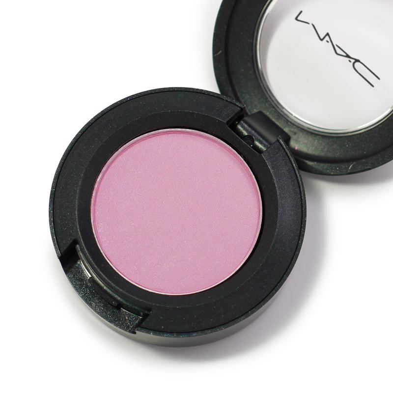 MAC Eyeshadow Miss Piggy Pink #1