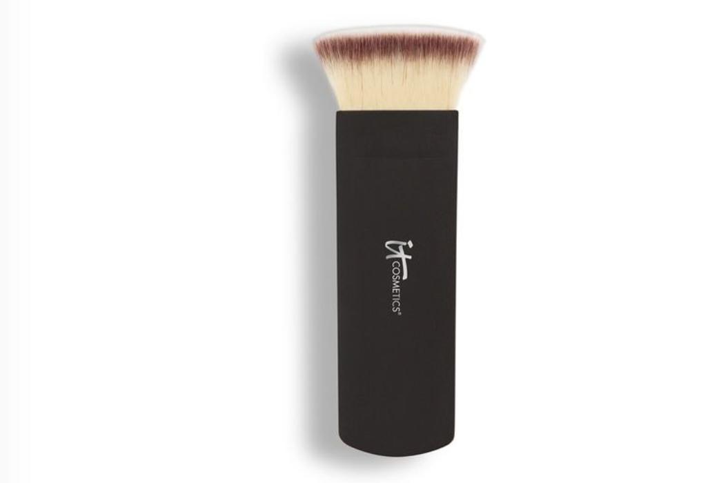 IT Cosmetics Heavenly Luxe You Sculpted! Contour & Highlight Brush #18
