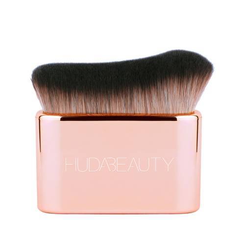 Huda Beauty Body Brush Blur & Glow