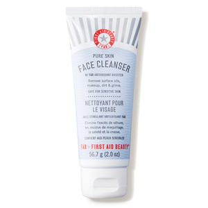 First Aid Beauty Pure Skin Face Cleanser Travel 28g